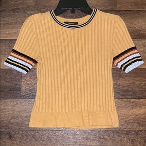 Thick knit material short sleeve top!:)